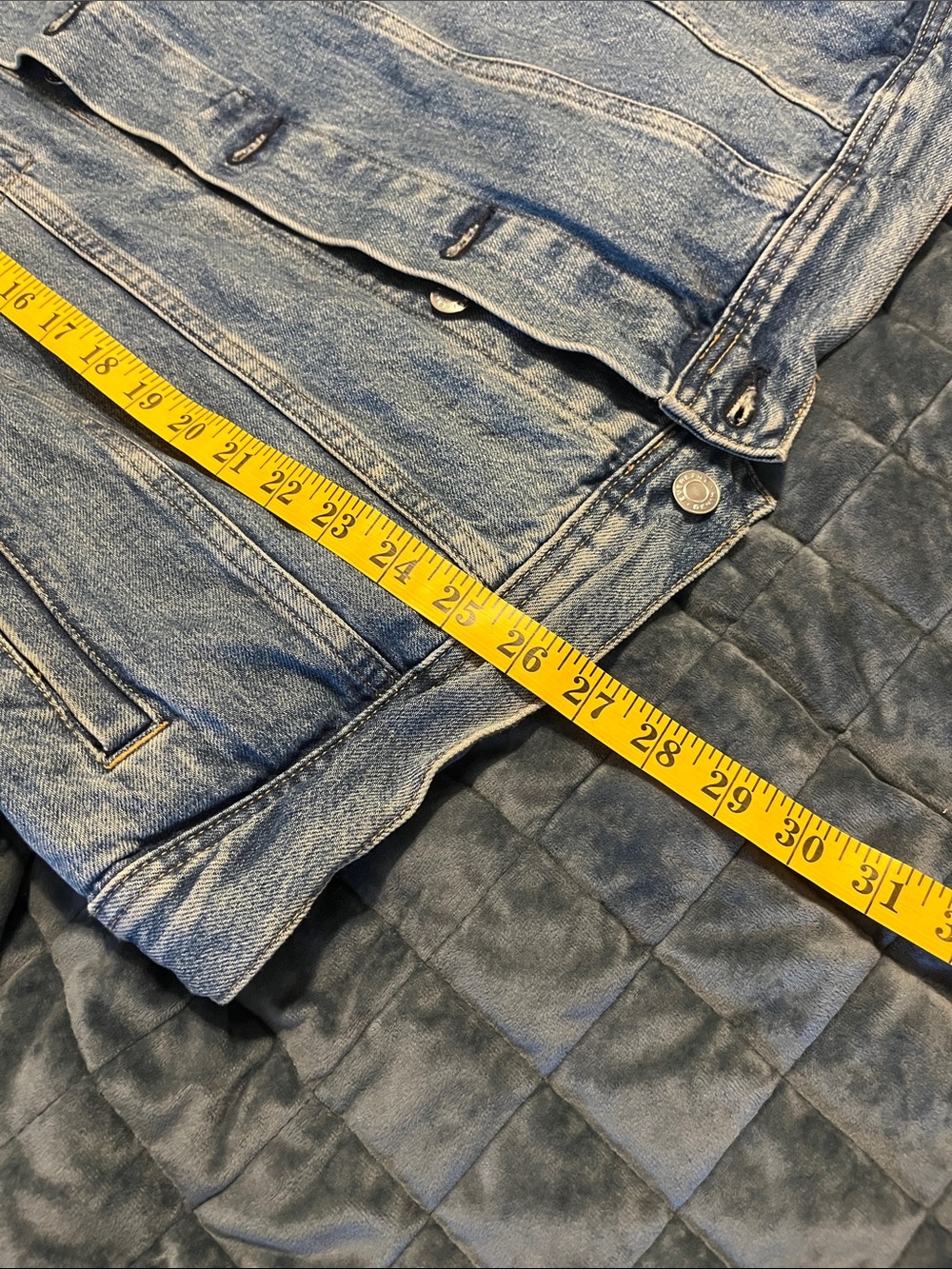 Everlane Light Blue Denim Jacket - Picture 6 of 7